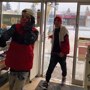 Meet your Posher, Ashton